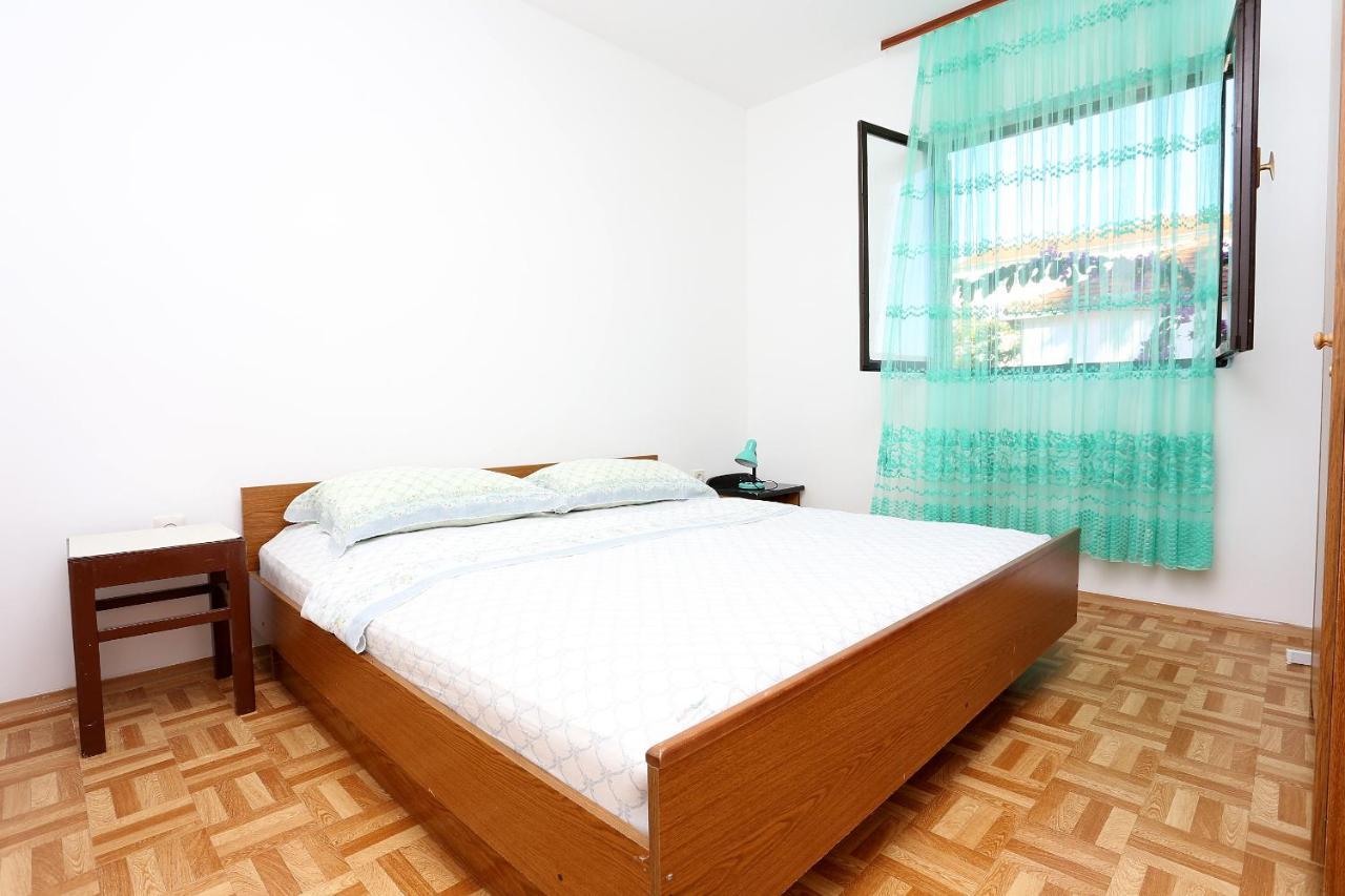 Apartments By The Sea Rogoznica - 10338 Ngoại thất bức ảnh