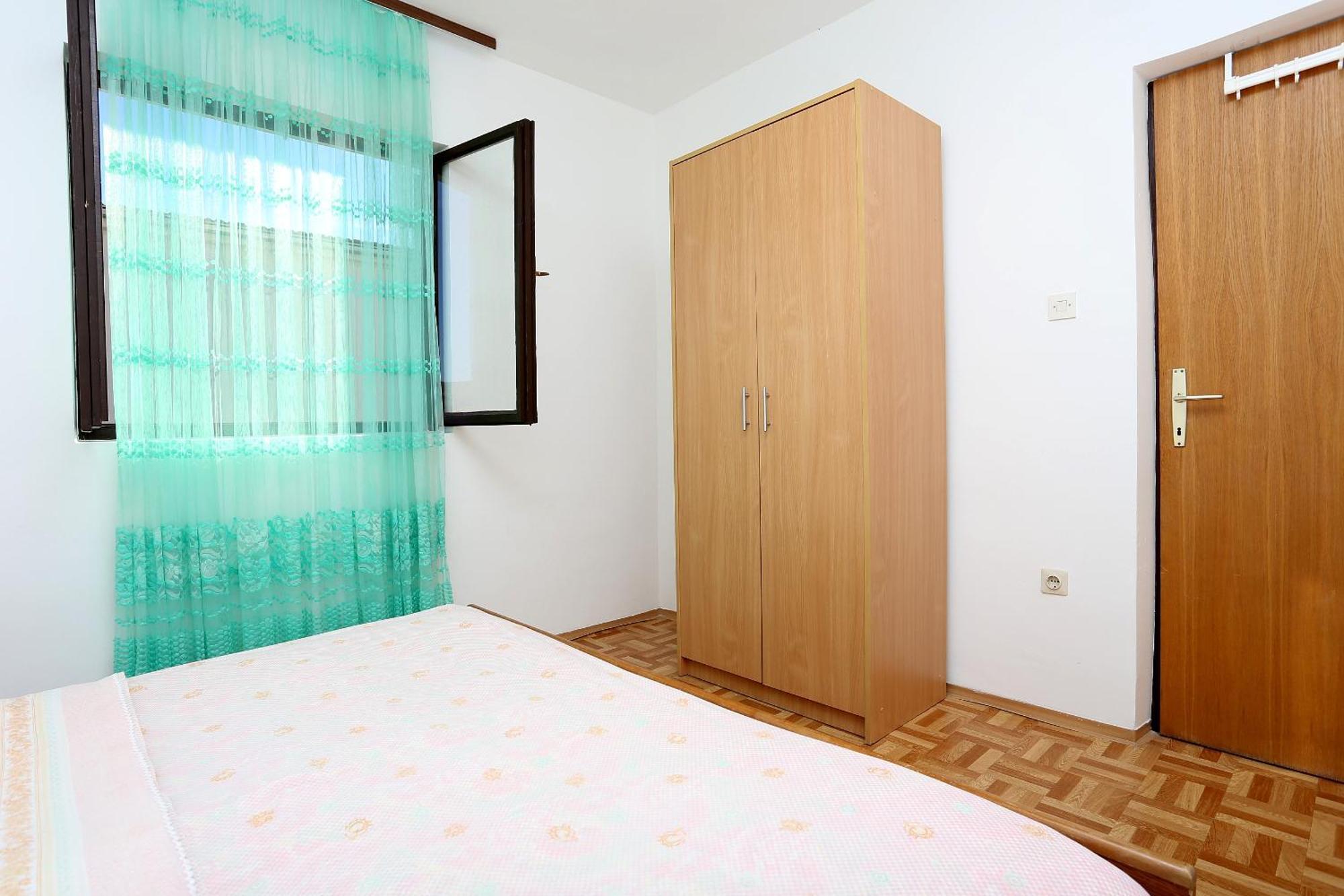 Apartments By The Sea Rogoznica - 10338 Phòng bức ảnh